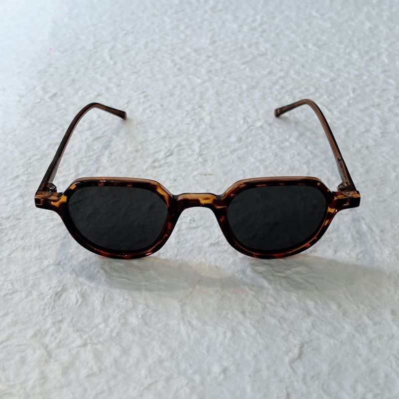 Angular Round Sunglasses