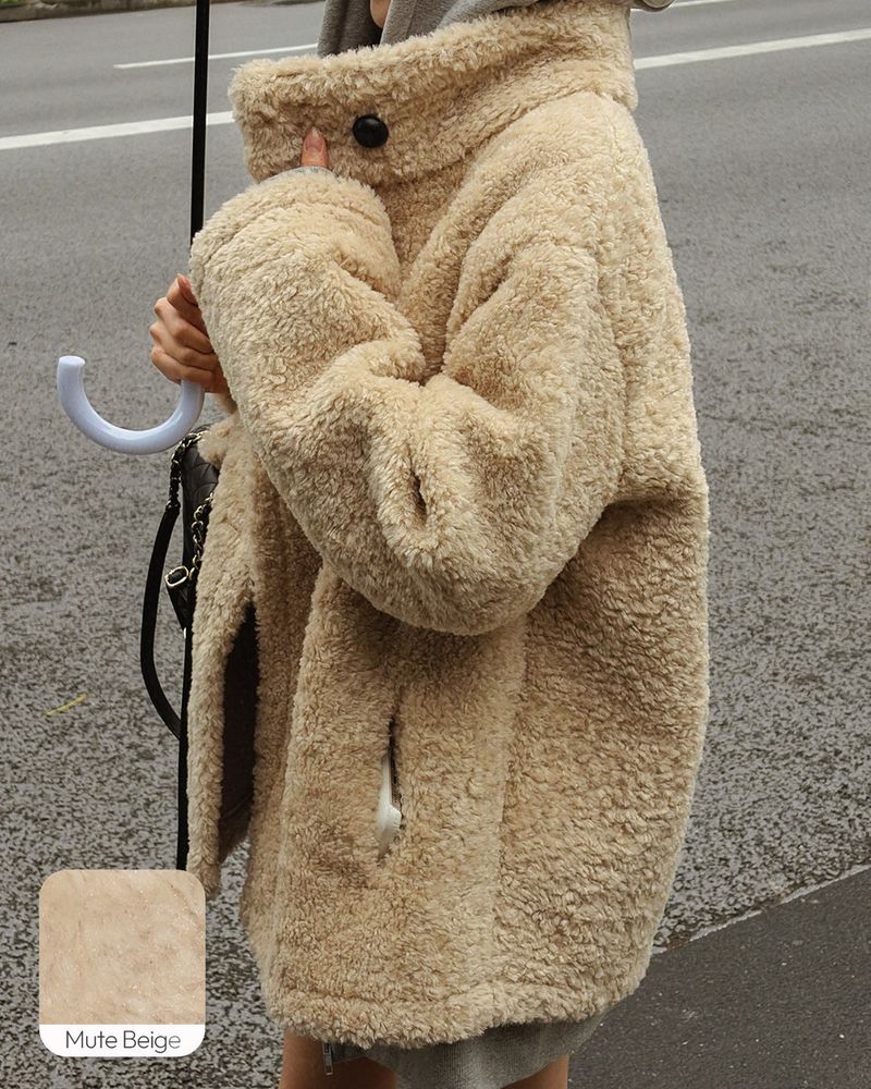 Youel wool shearing coat