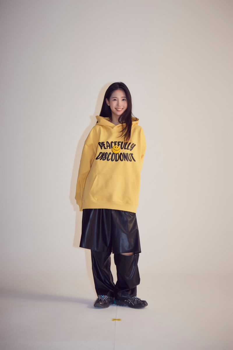 peaceful smile hoodie_yl