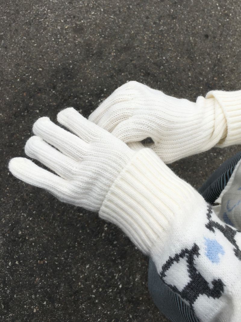 Fingerhole Touch Golji Gloves (3c)