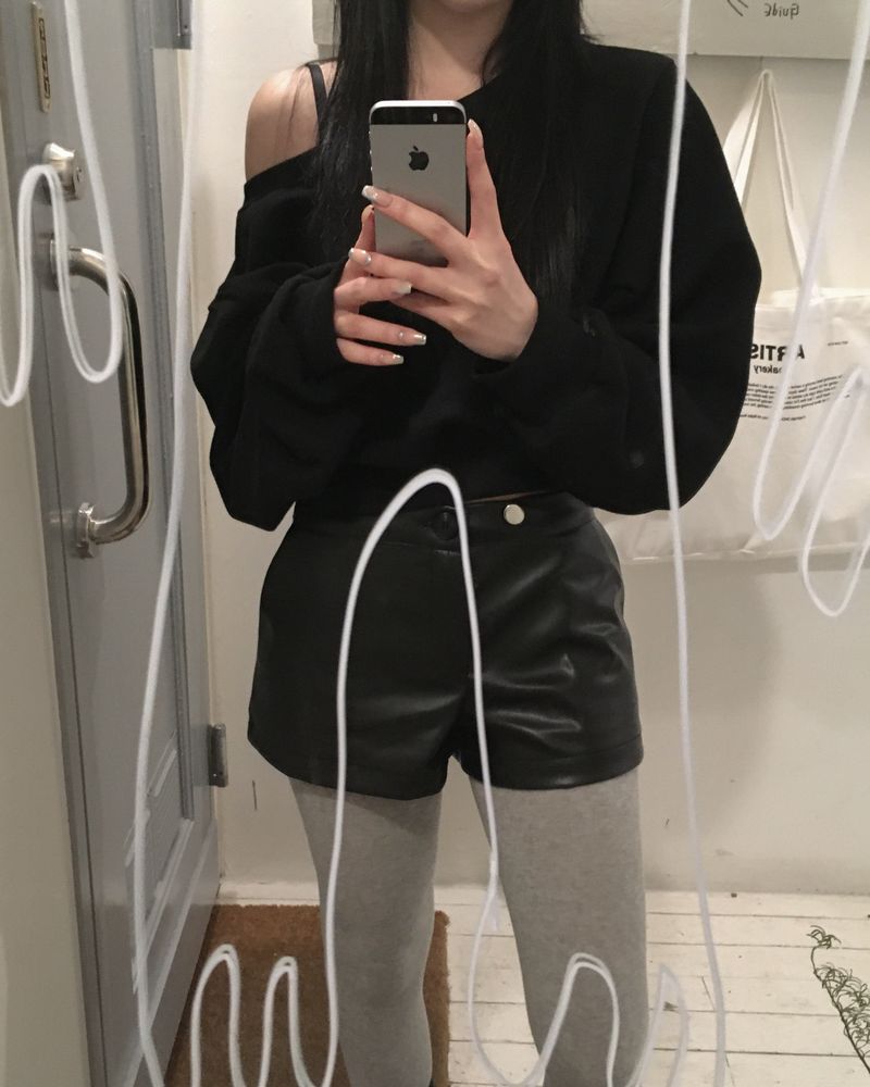Off shoulder crop mtm