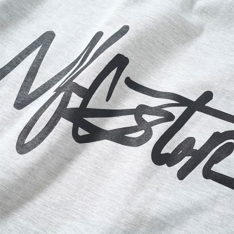 MFC STOREスクリプトロゴTシャツ