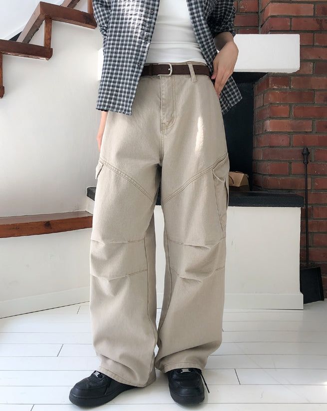 ULAN(ユレン)の「Poner Cation Parachute Diagonal Cargo Pants(Pants)」
