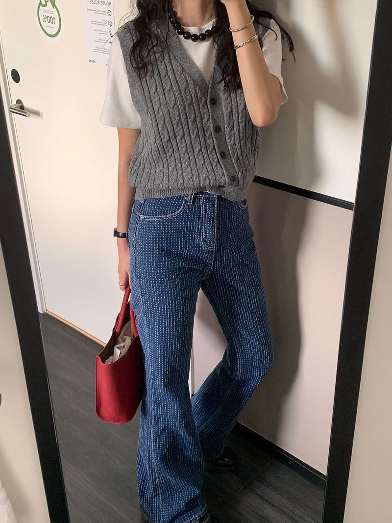 Dinker Twisted V-Knit Vest