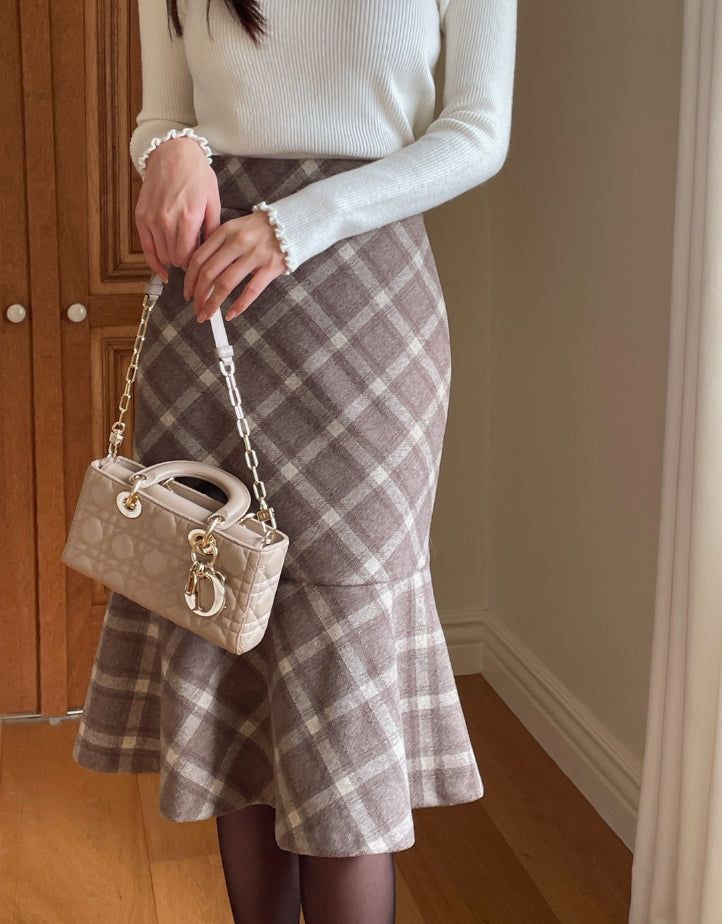 iam mari（アイアム マリ）の「Kellin Wool Check Mermaid Midi Skirt（Skirts）」