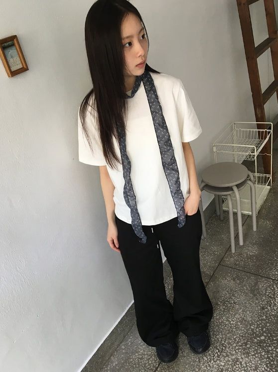 Ruhi Small Flower Scarf