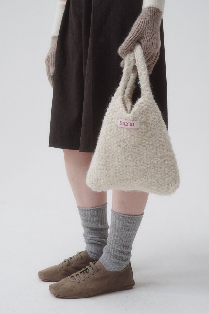 SIEOR（シオル）の「Walnut bag_4 colors（Bags）」