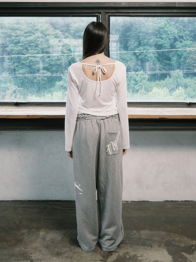BADDIE L/S (WHITE)