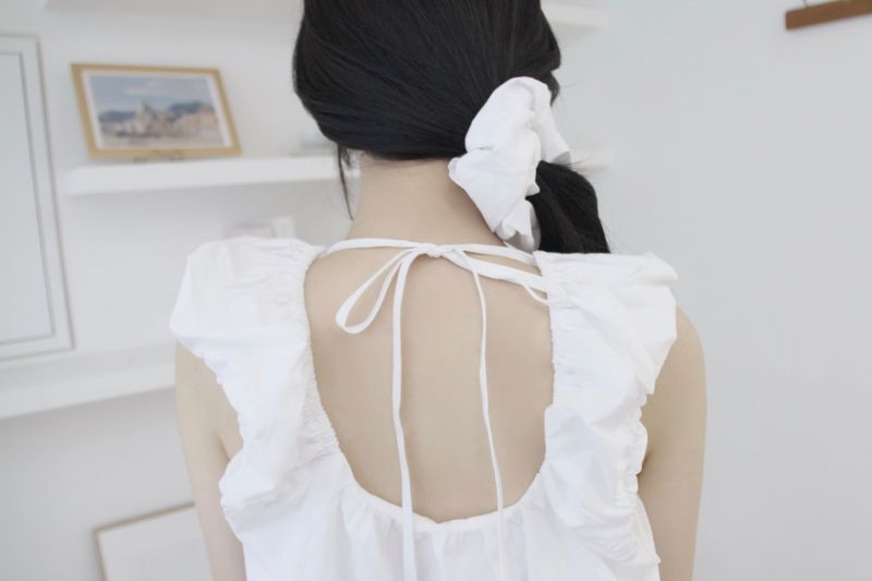 Balloon frill blouse crunch set