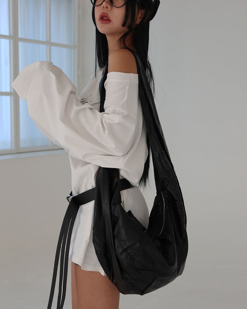 half-moon cross shoulder sling bag