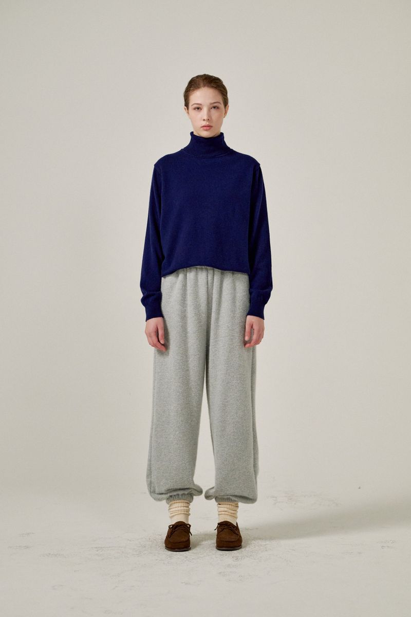 Cashmere turtle neck knit (Navy)