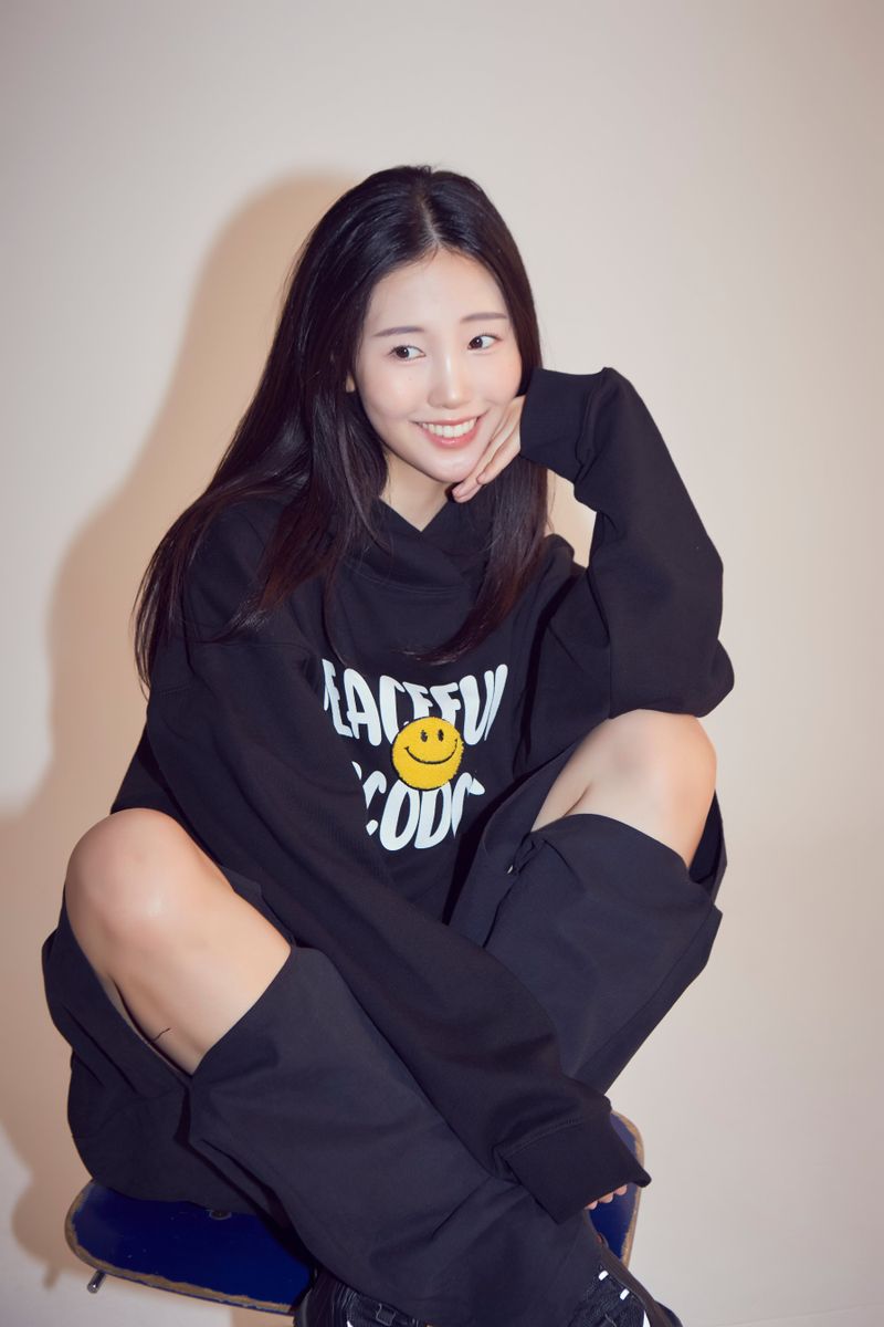 peaceful smile hoodie_bk