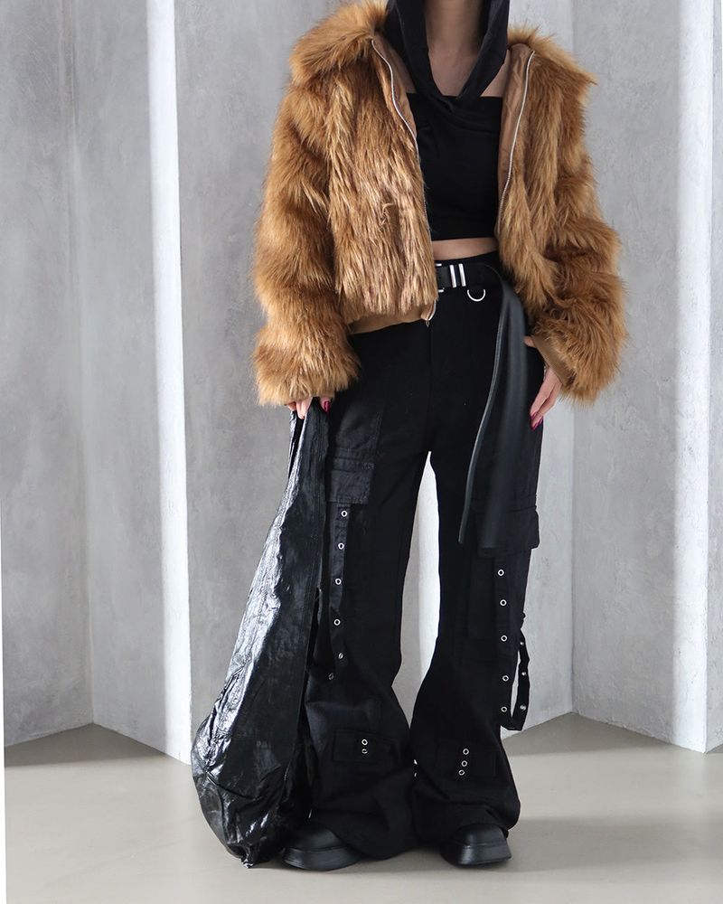 Punching Strap Cargo Bootcut Pants