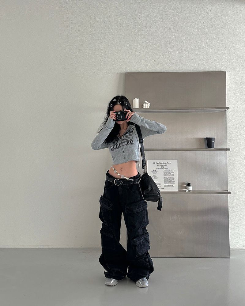 Star cropped mini hoodie zip-up