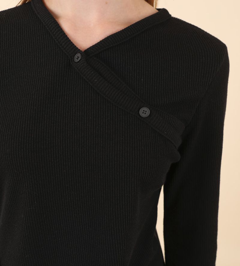 V-neck Slit T-shirt Black