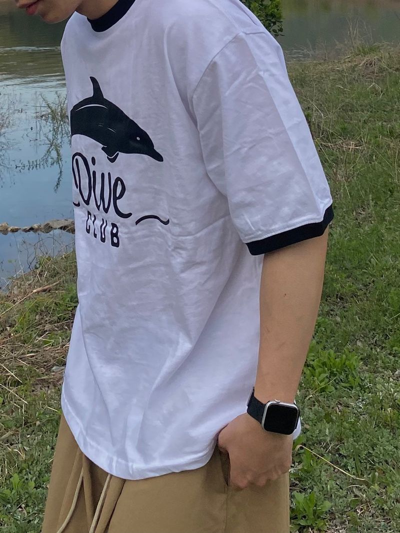 dolphin half T