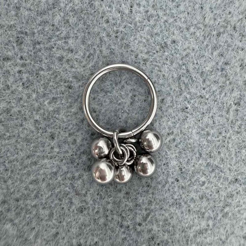 Berry earring (2 color)