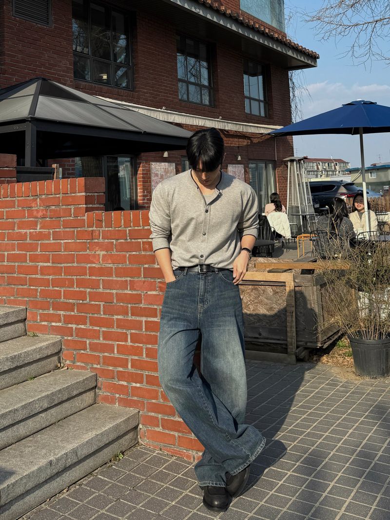 Int color scheme round cardigan