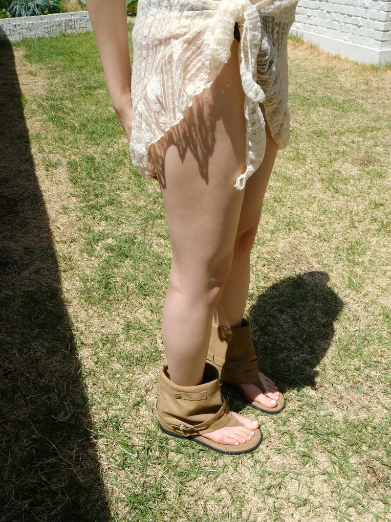 flip flop short boots