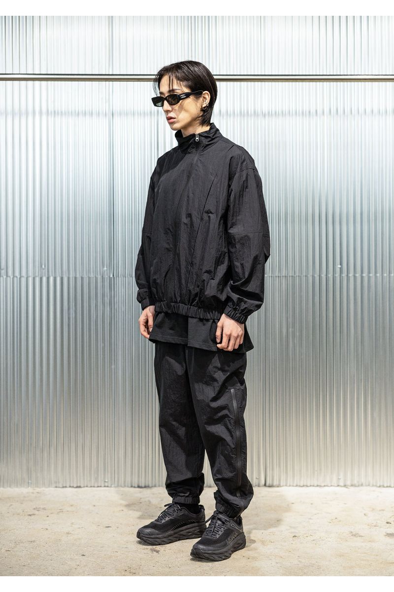 DIAGONAL INVERTED PLEAT JACKET