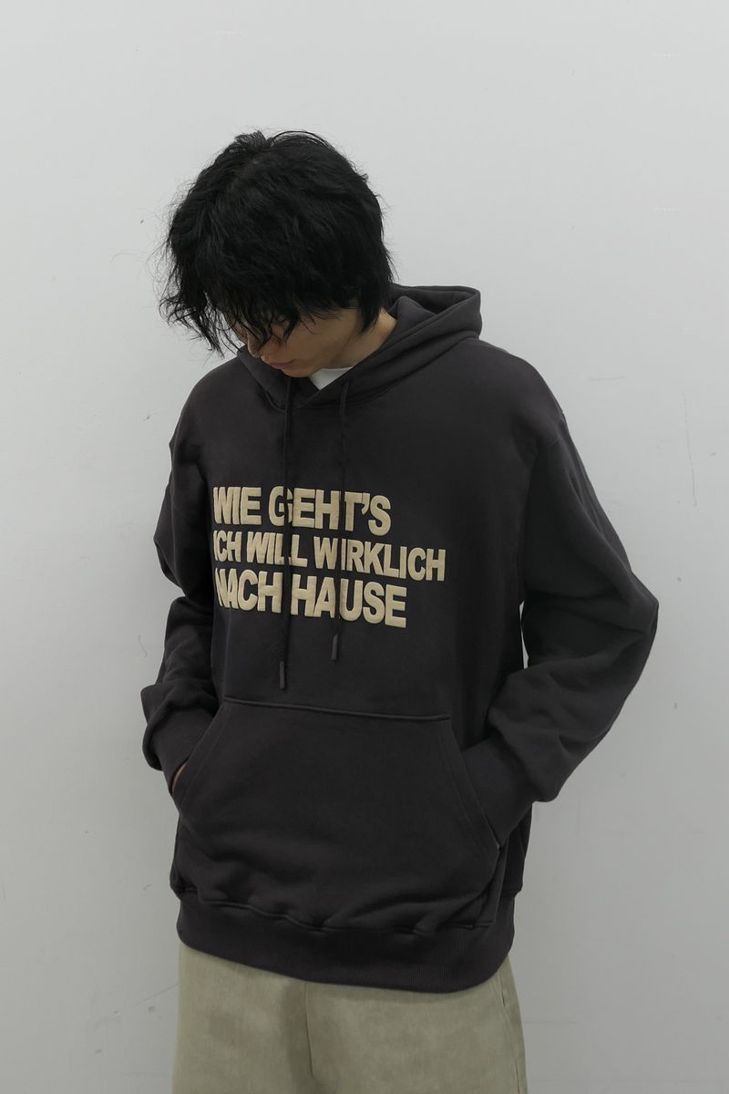 BP2 DISORDER（ビーピートゥーディスオーダー）の「BPT Nach Hause Hoodie Brown（Tops）」