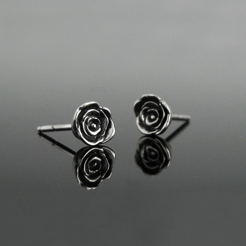 Rose silver stud earring