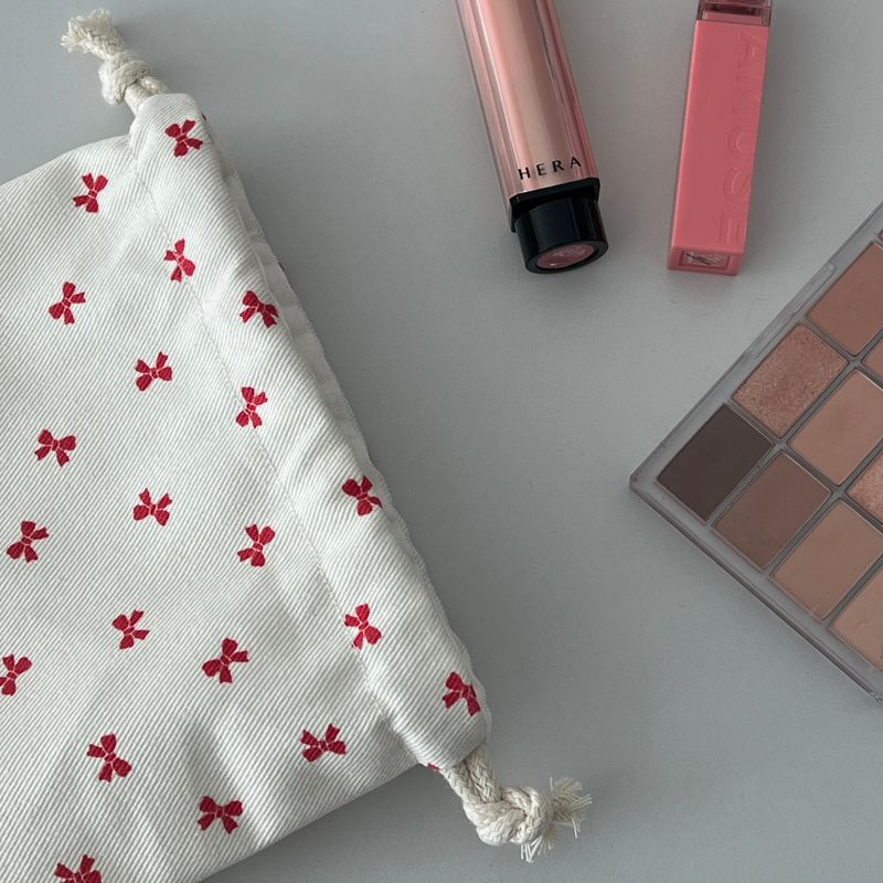 RED RIBBON STRING POUCH
