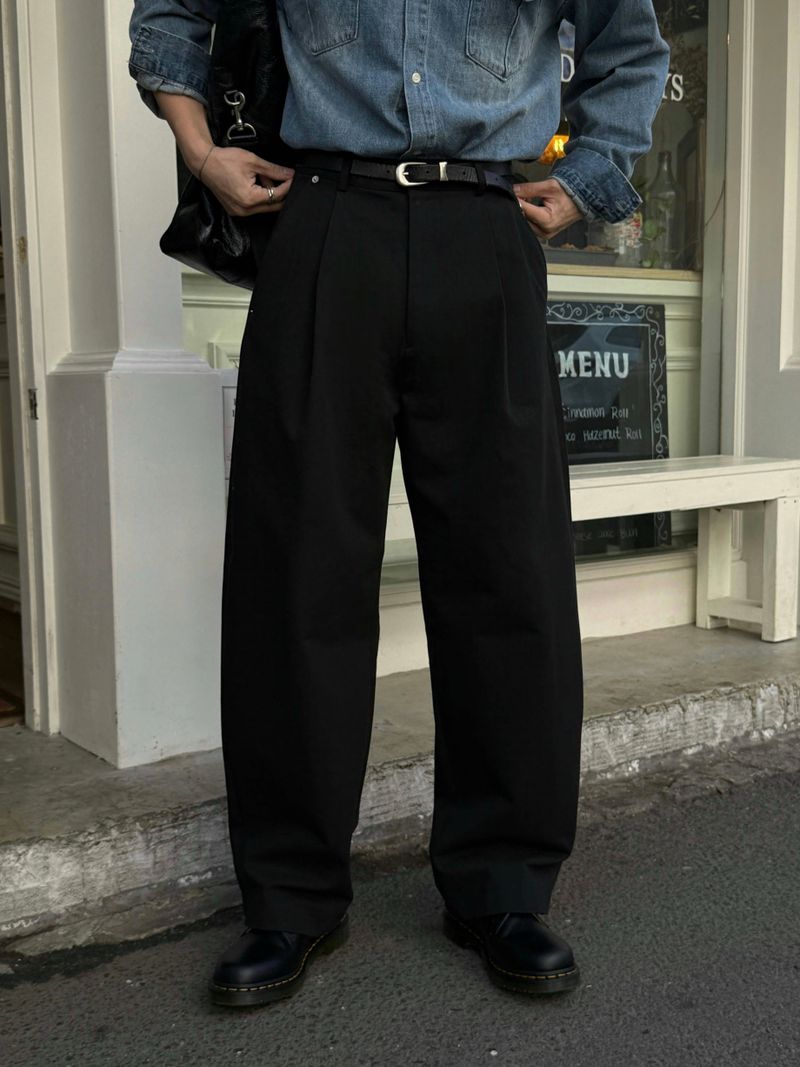 Volume curved cotton pants