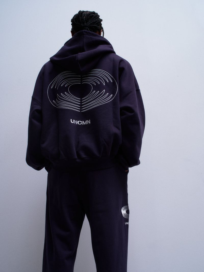 UNCMN BACK LOGO HOODIE
