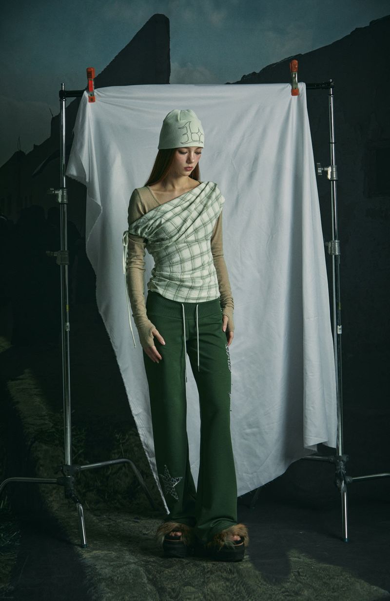 OFF STRING TOP