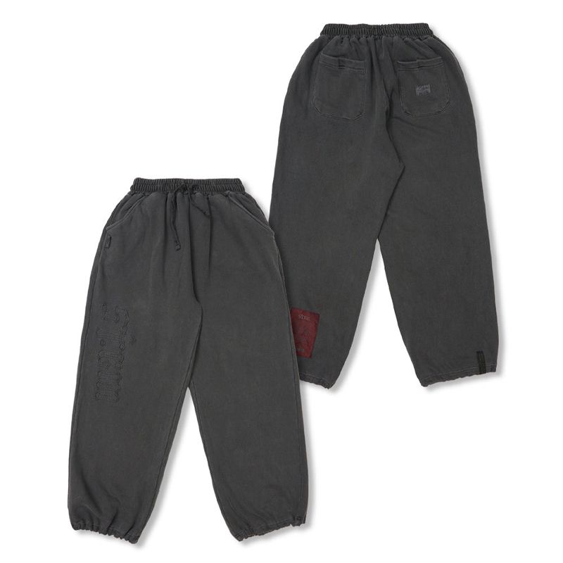 STIGMA（スティグマ）の「Applique STGM Pigment Washed Wide Jogger Pants Charcoal / Sky Blue（Pants）」