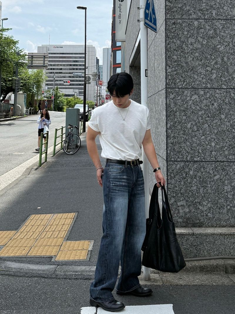 ダメージストレートデニムパンツ