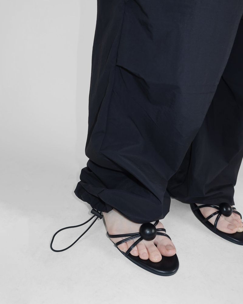 FLOW PARACHUTE STRING PANTS