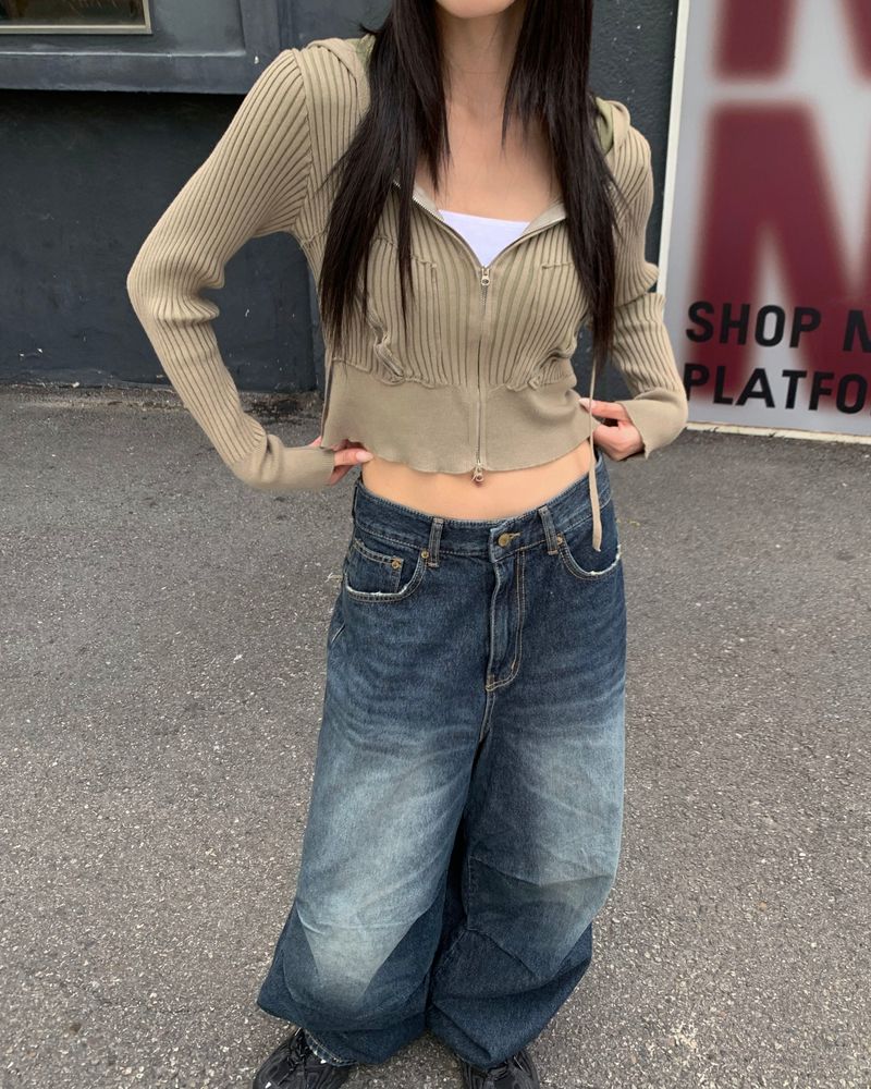 Back damage denim pants
