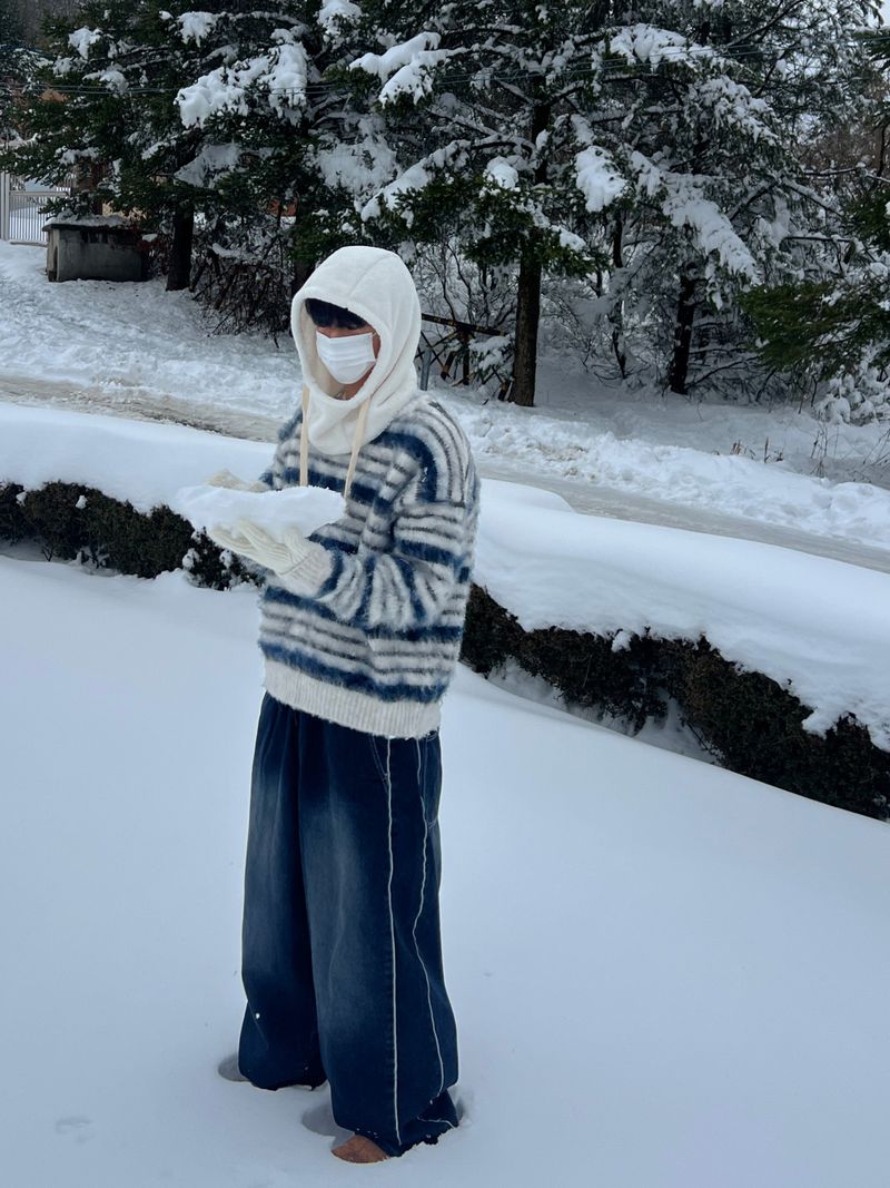 Outline Denim Balloon Pants
