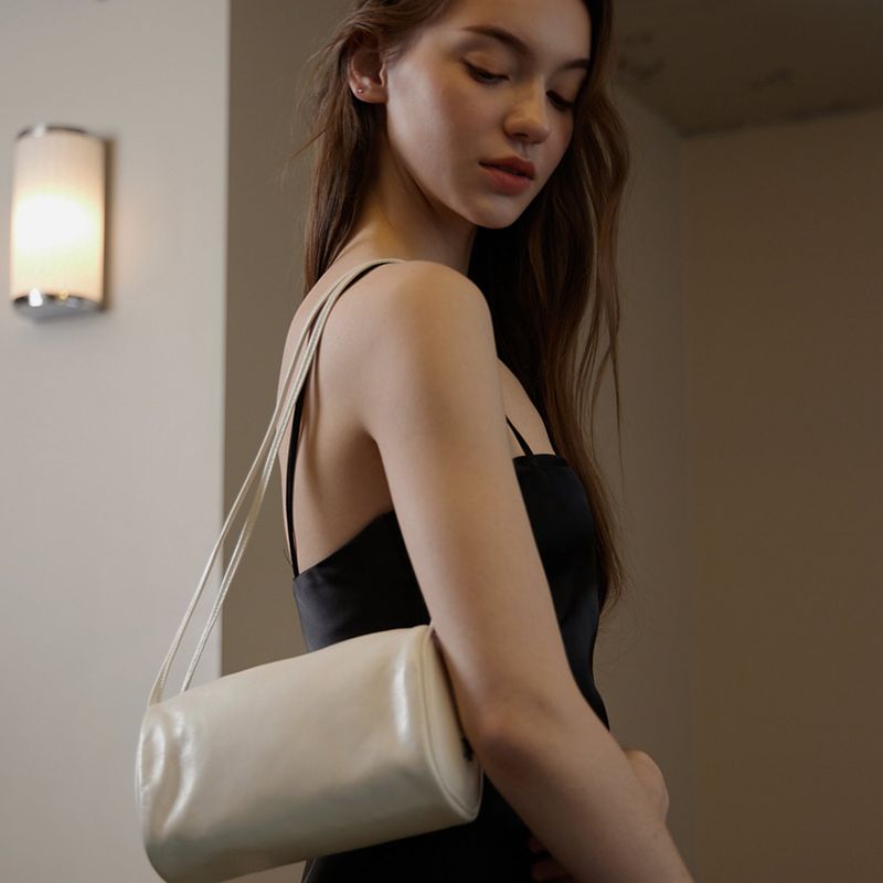 MAISON246（メゾン246）の「CYLINDER MINI BAG WHITE（Bags）」