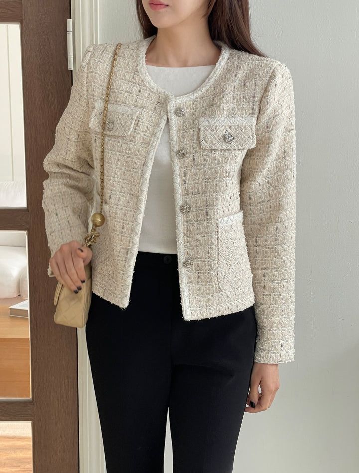 Lock color matching round pearl tweed jacket