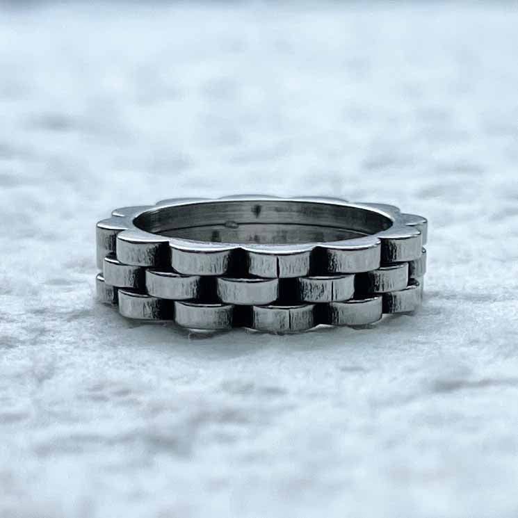 Triple Link Ring