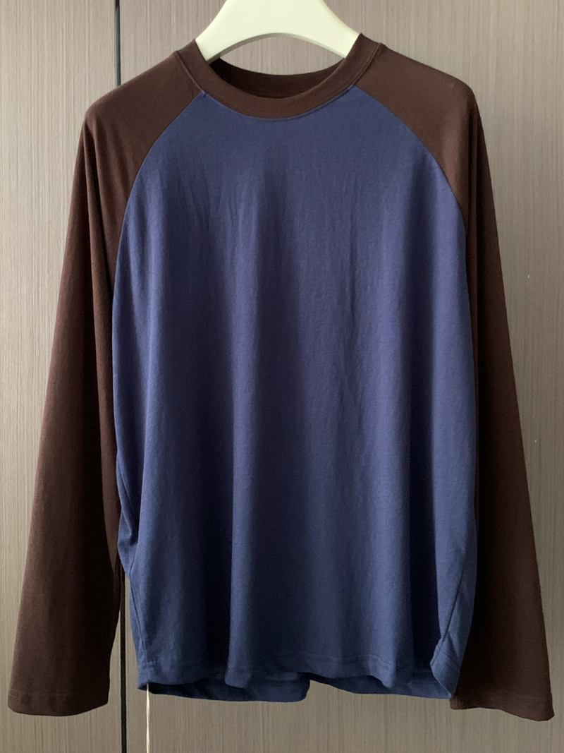 line raglan T