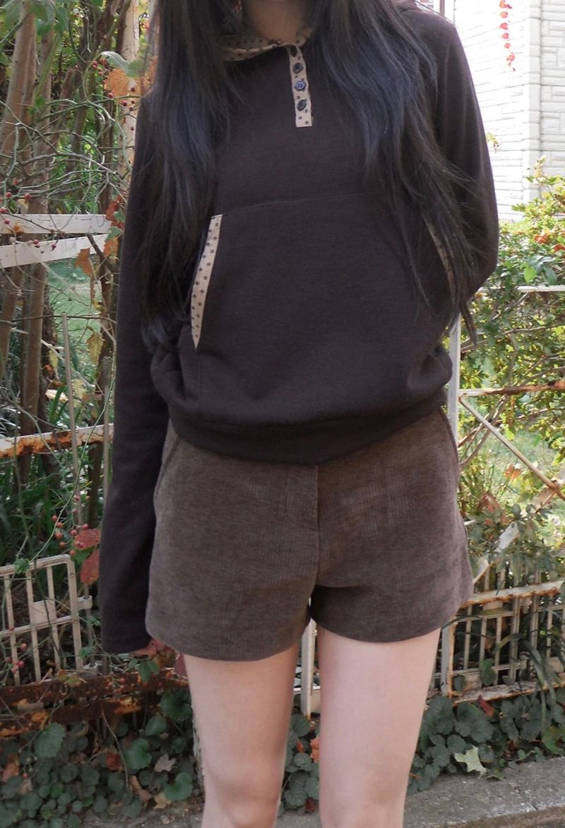 dot hood tee