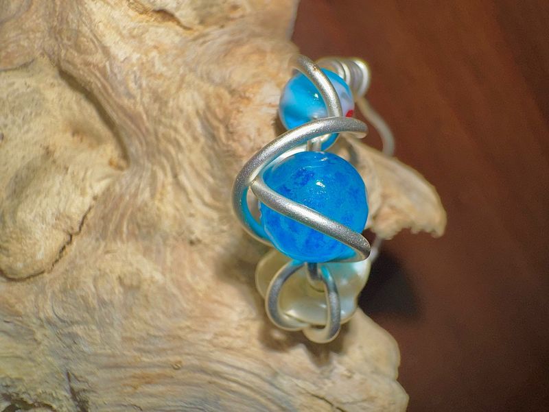 Blue ocean twist ring