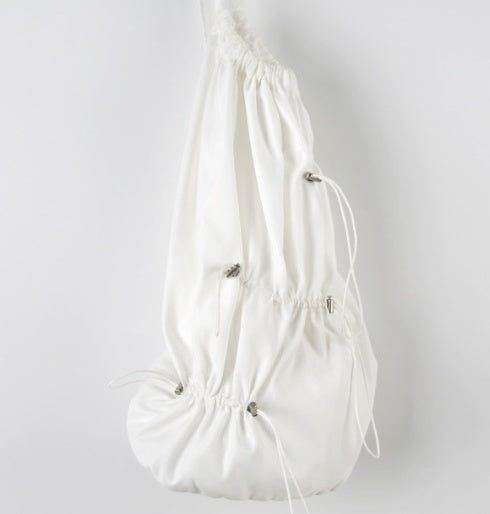 String bucket cross bag