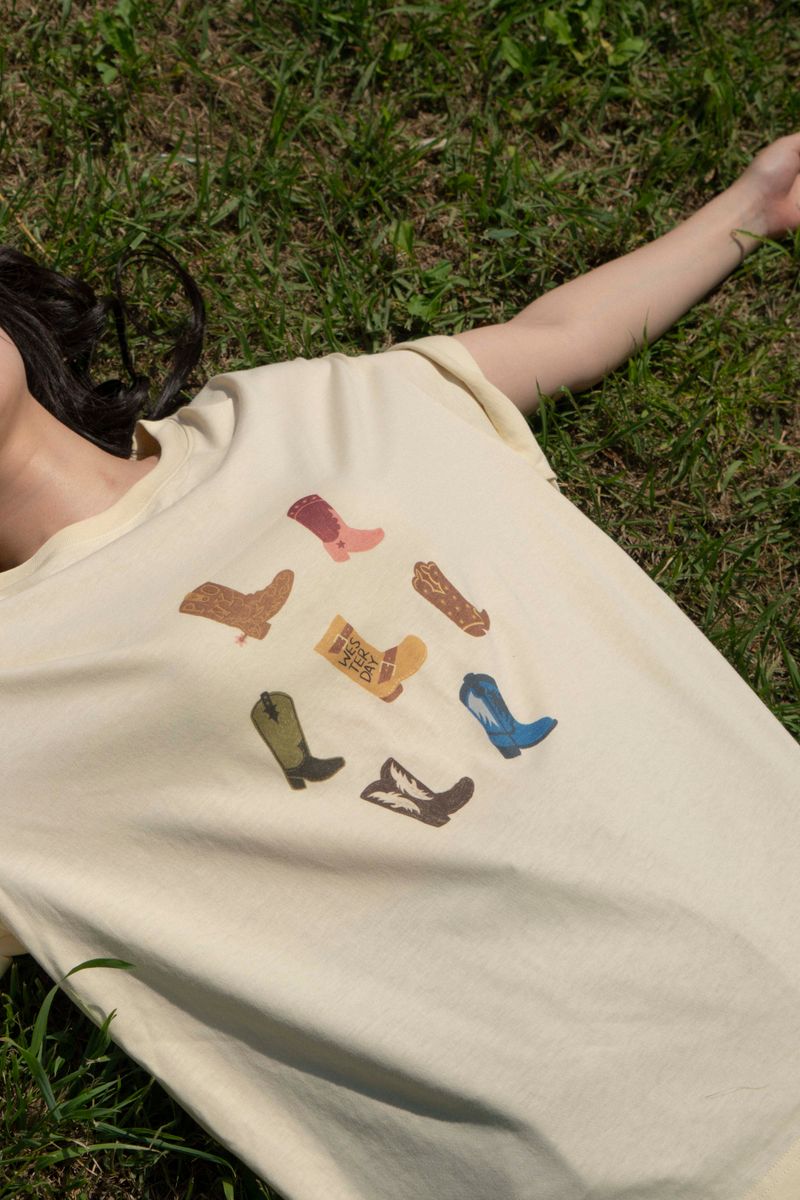 BOOTS half tee shirts