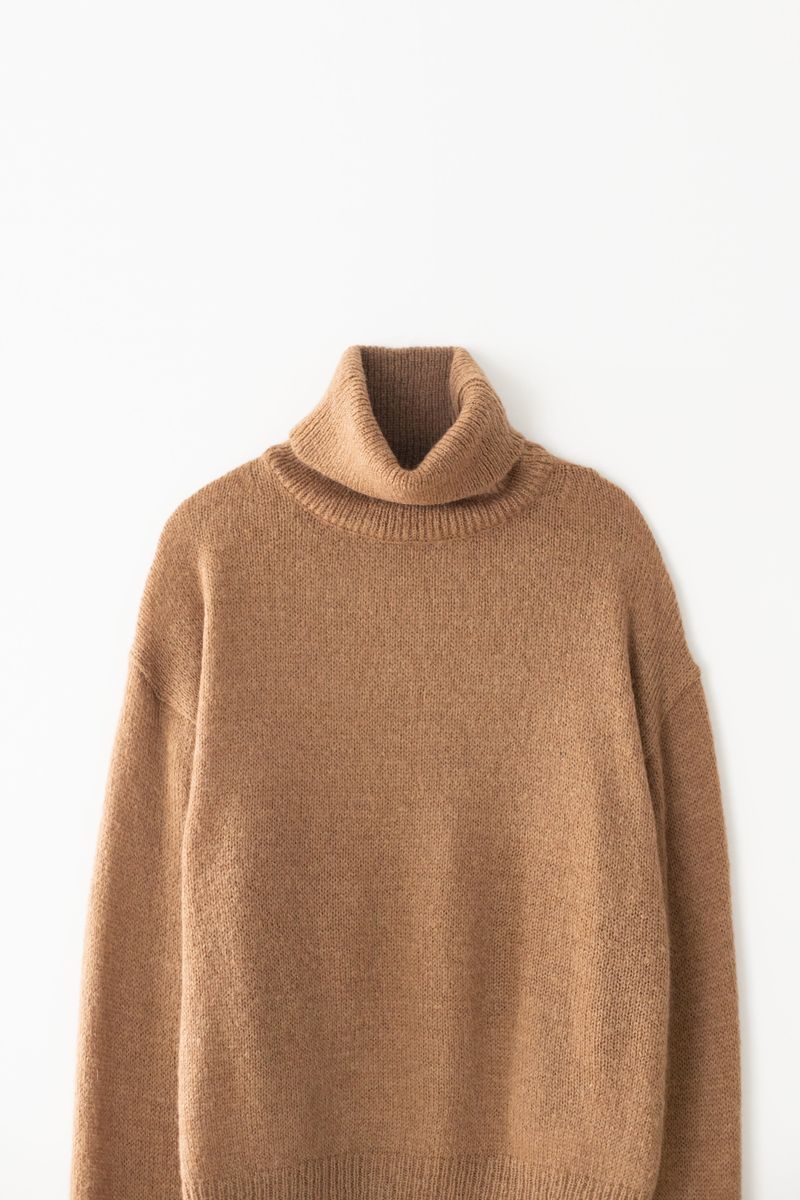 Kid mohair turtle neck knit (Camel)