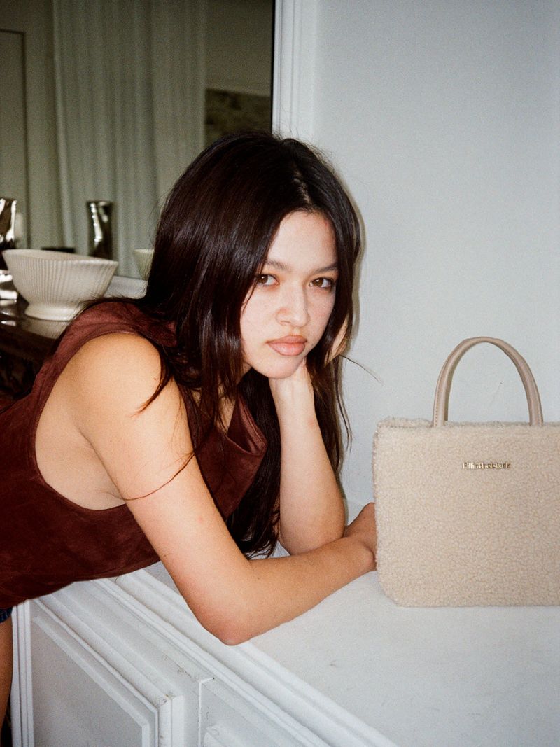 Sunday Tote Bag (furry)(beige)