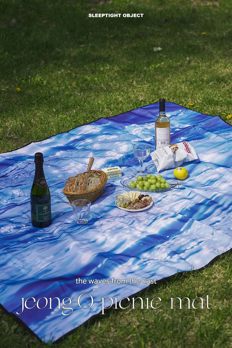 jeong O picnic mat