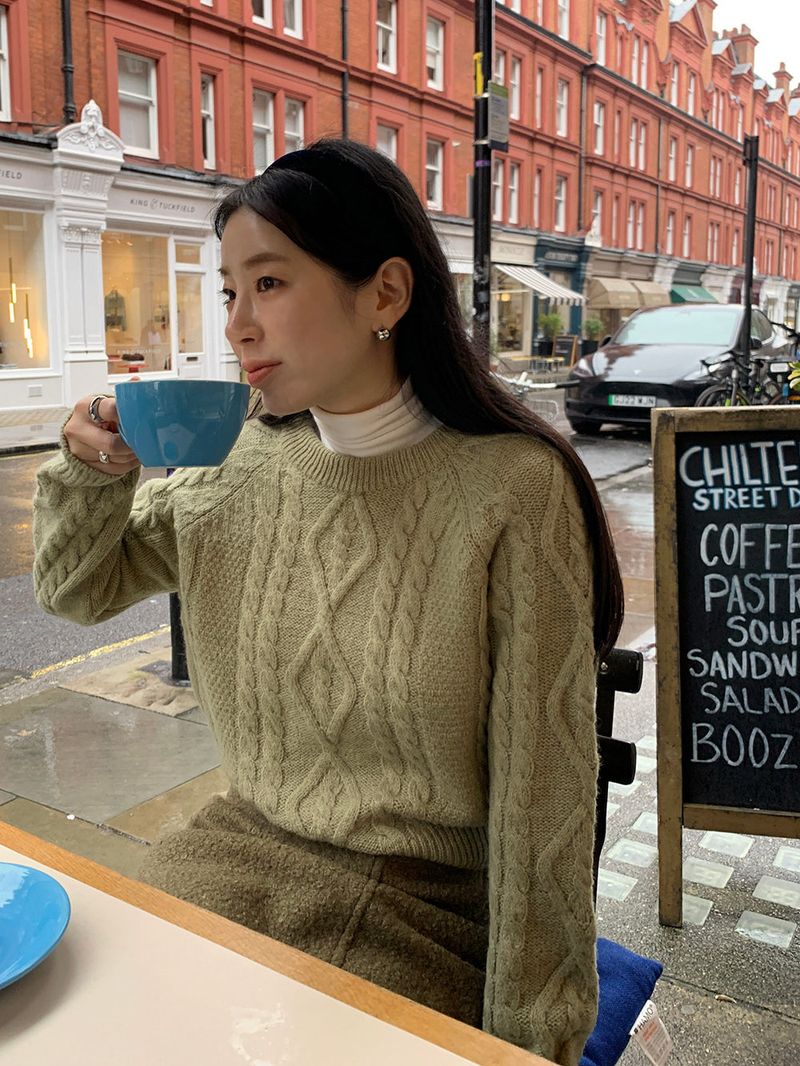 [MADE] Murphy's Wool Twisted Knitwear