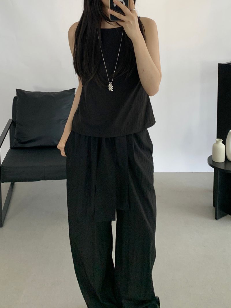 Raina halterneck sleeveless blouse