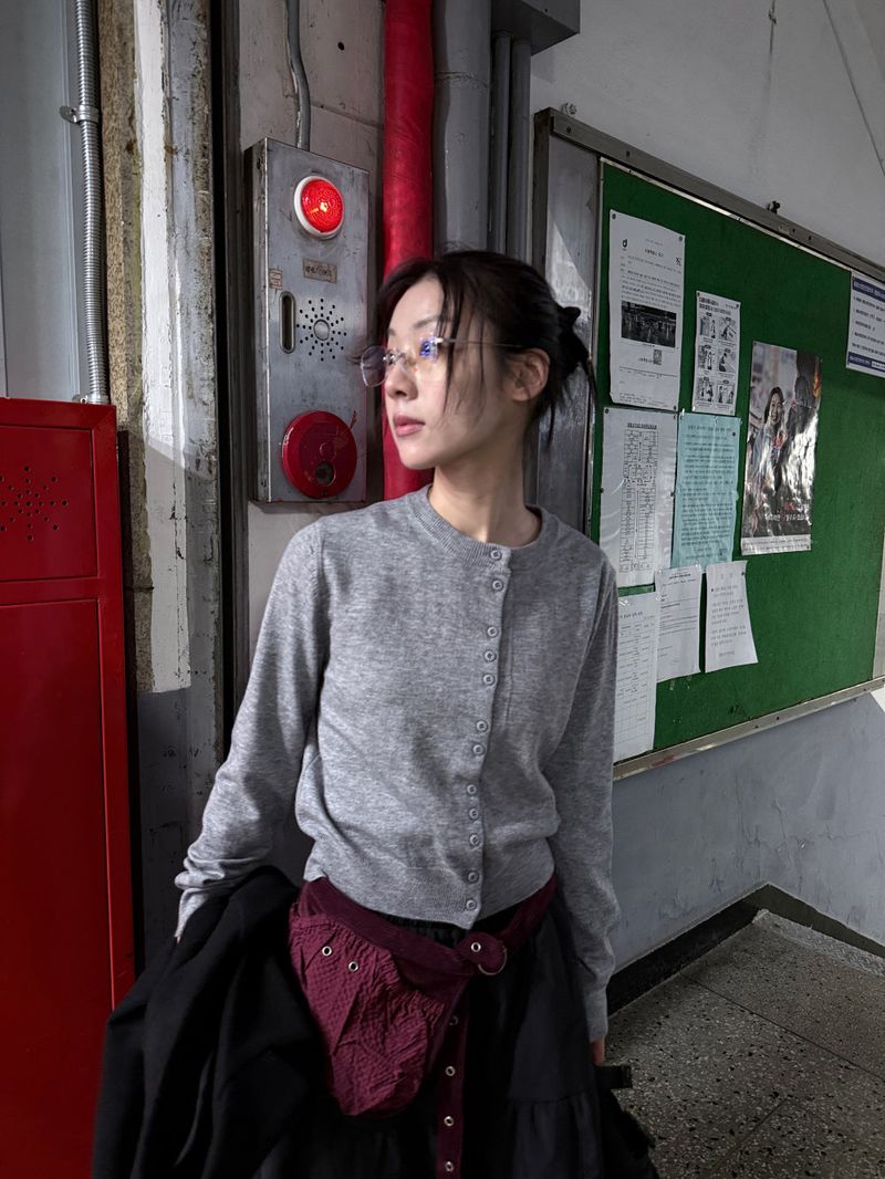 STANDARD BUTTON CARDIGAN