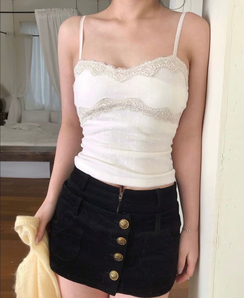 cloudemotion（クラウドエモーション）の「クアロジートーンレーススリーブレストップ（トップス）」